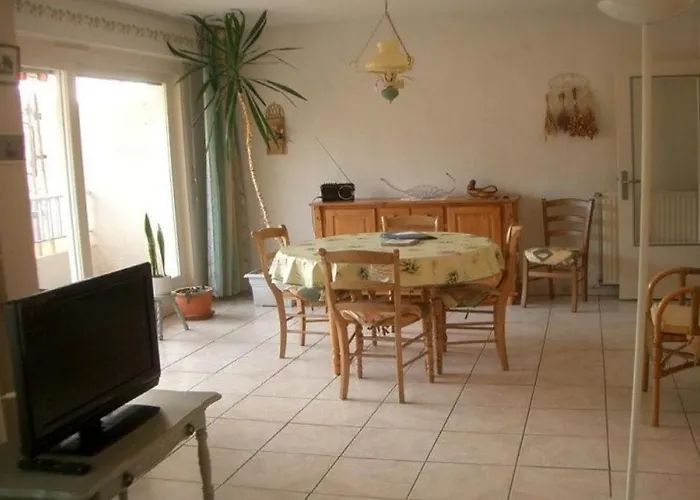 F2 Avec Garage Et Terrasse, 3 Couchages, Proche Cures Et Centre-ville, Amelie-les-bains - Fr-1-703-12 Apartamento *